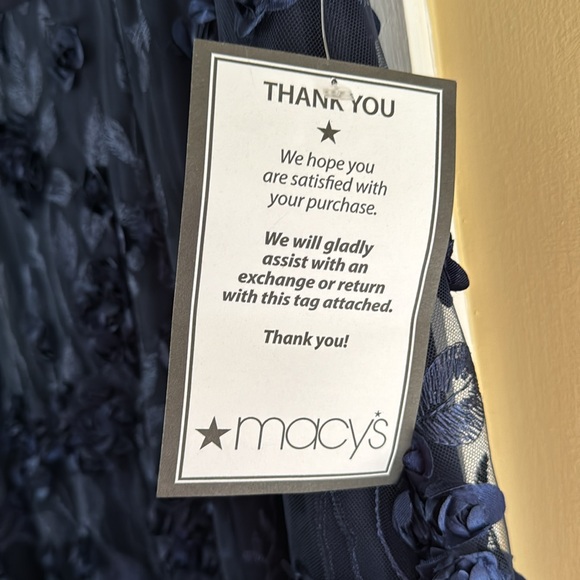 Size 12 navy evening gown - Picture 5 of 7